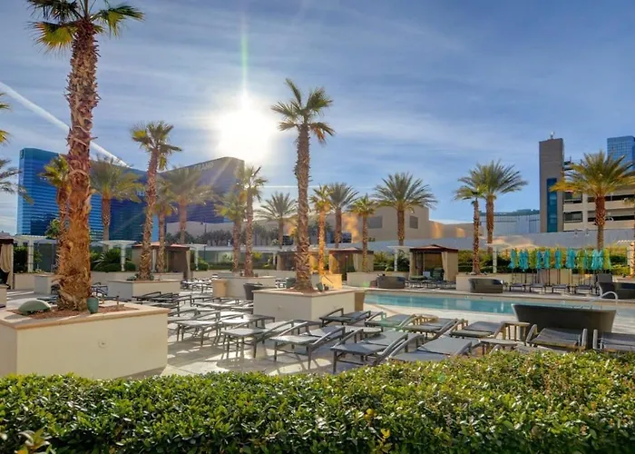 Mgm Signature-36-603 Strip View Jacuzzi Studio